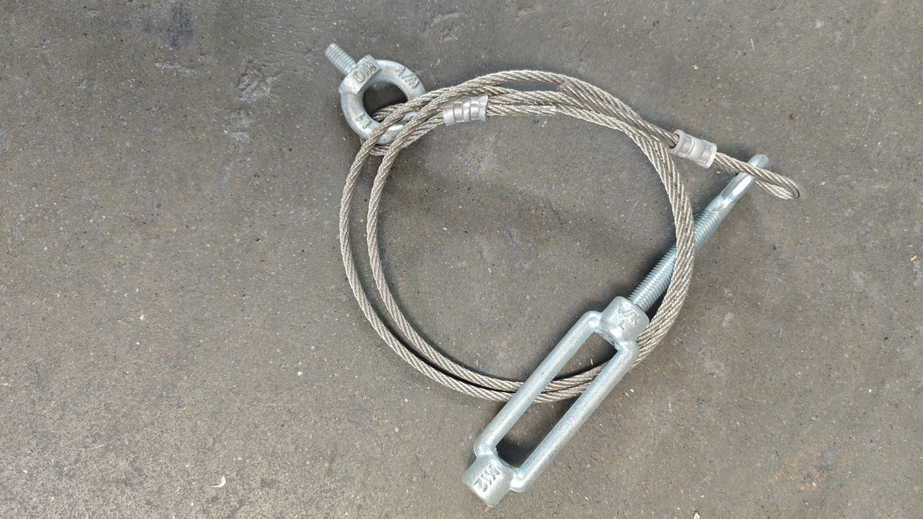 Ancore: Metallzugspanner 22 Stk. (M12) – Usato da Luzern venduto da pilatusshop 1