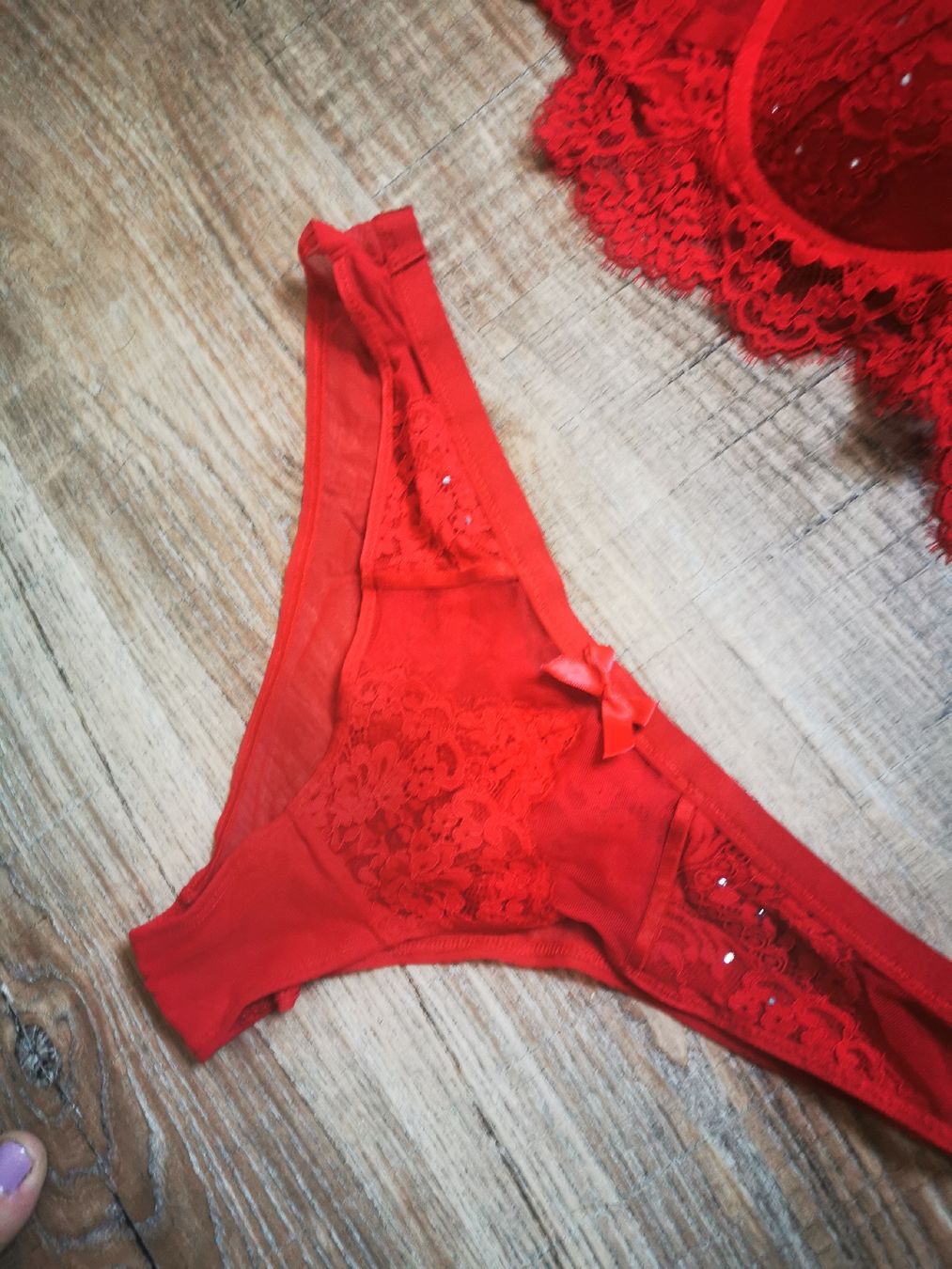Hunkemöller Sonstige Unterwäsche: Dessous-Set Rot Spitze mit Strasssteinchen Gr. 75D M – Neu (gemäss Beschreibung) aus Balsthal von Leila_Luna 1