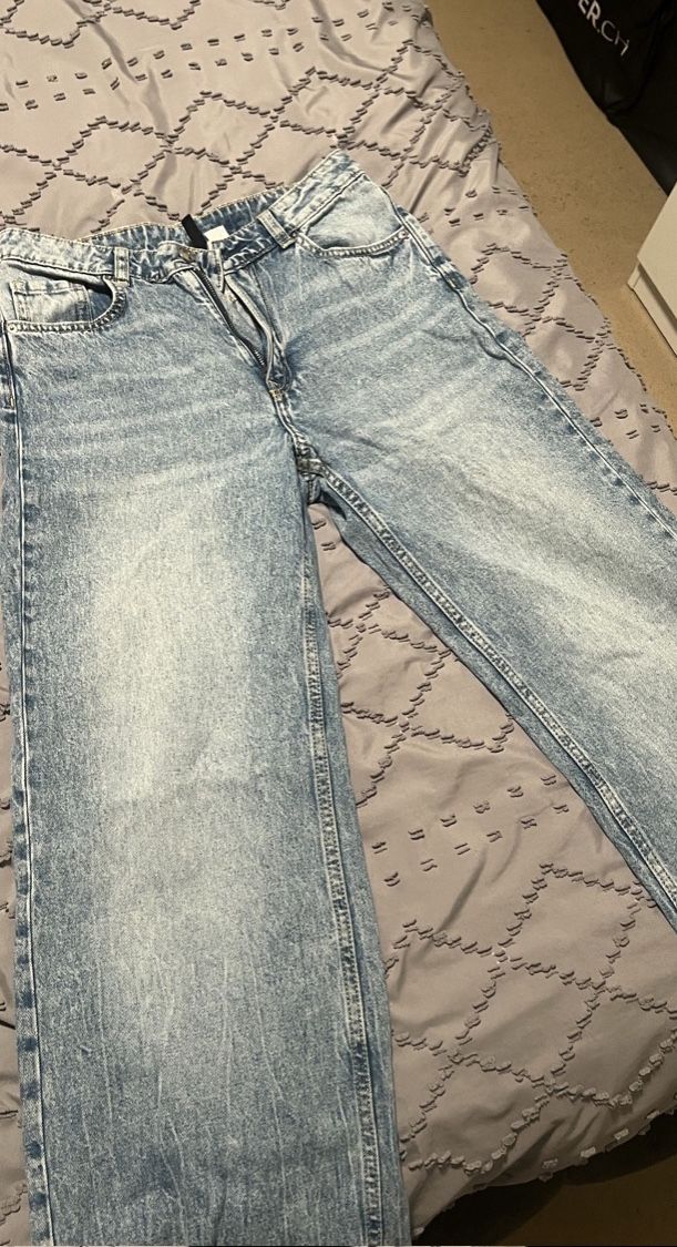 H&M Jeans: H&M Divided Jeans hellblau – D'occasion à Gossau SG par eor_9jvs 1