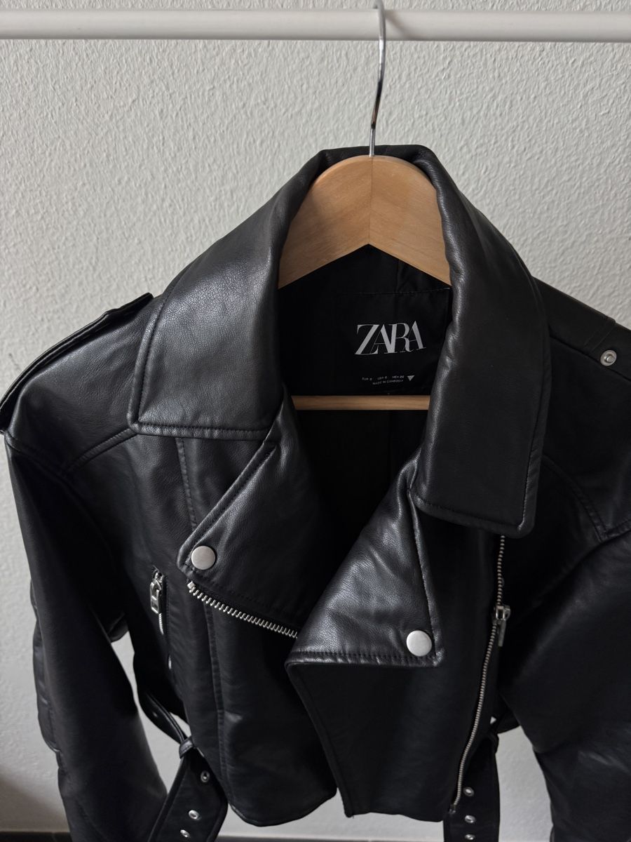 Zara Vestes: Zara crop leather jacket  – D'occasion à Genève par che_v9mq 1
