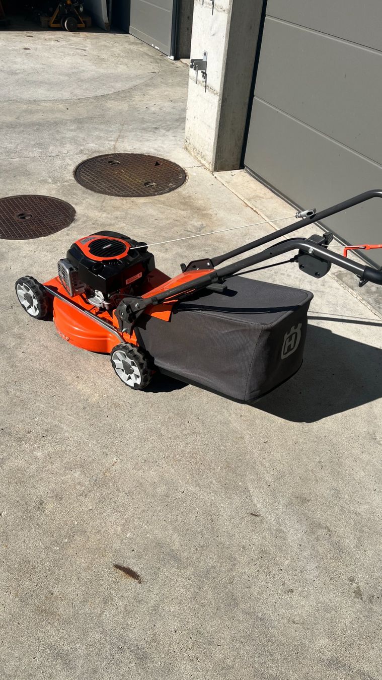 Husqvarna Rasenmäher: Husqvarna LC451V Rasenmäher – Gebraucht aus Heimiswil von Dorfhof 1