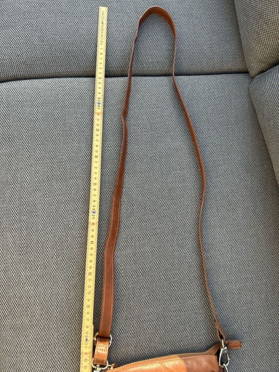 5th Avenue Taschen für Damen: Ledertäschli von 5th Avenue – Gebraucht aus Erlinsbach SO von hallon480 6