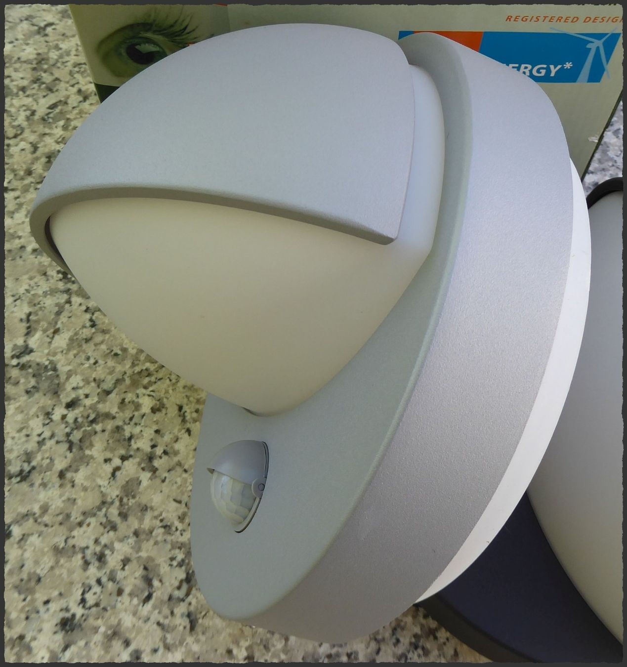 Philips Lampade: Philips - Aussenwandleuchte mit Sensor – Nuovo (secondo la descrizione) da Oberglatt ZH venduto da 123Gebraucht 2