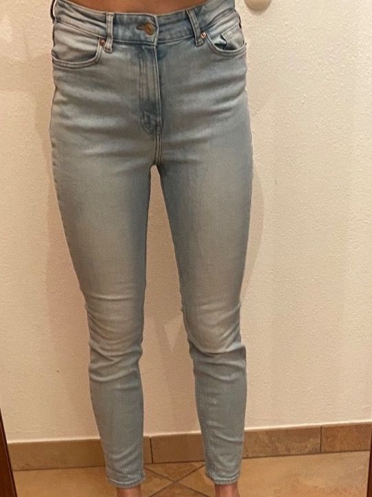 H&M Jeans: JEANS H&M GR 40 – Usato da chiasso venduto da Wulli 1