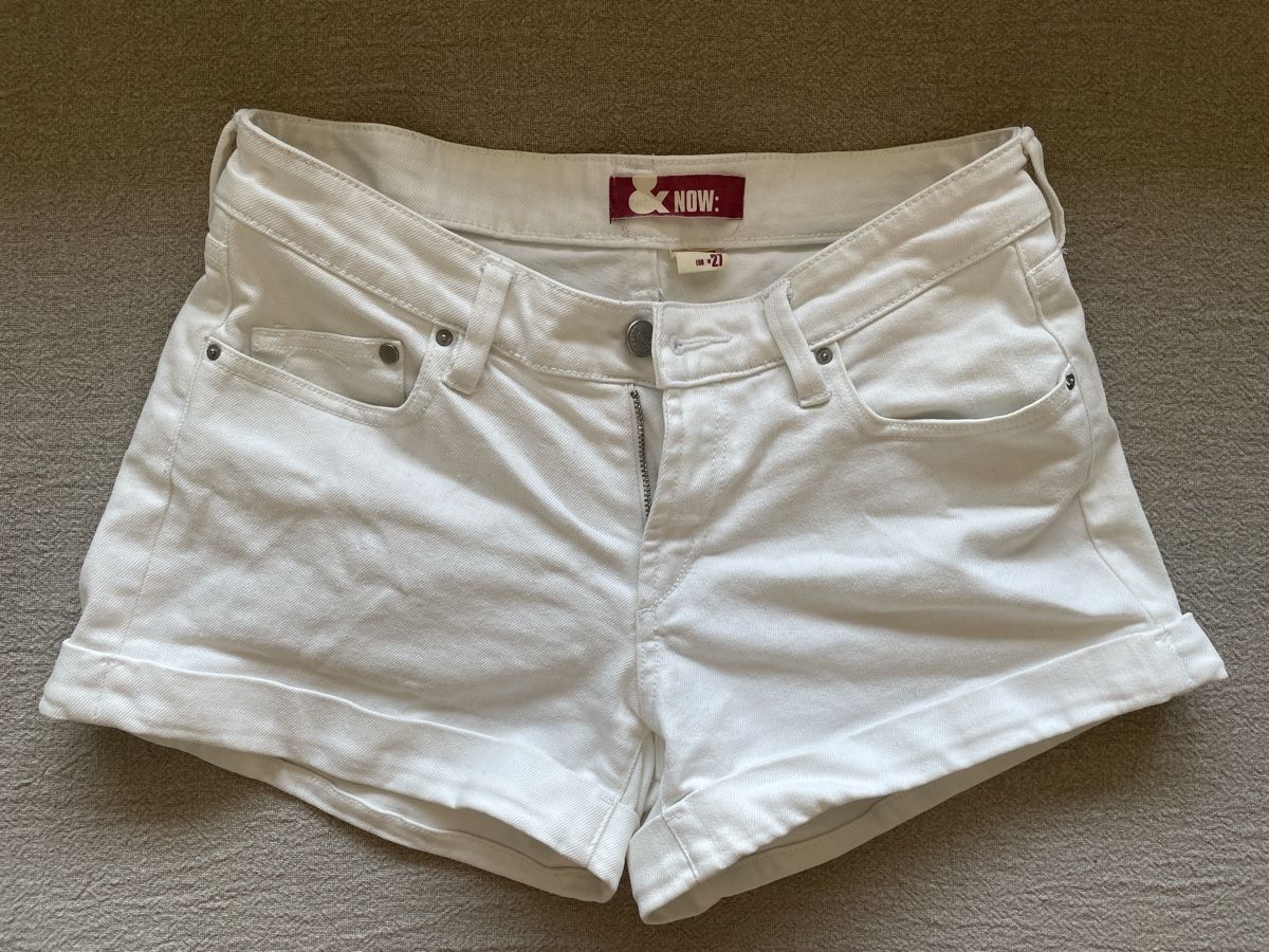 H&M Jeans: Jeans Shorts weiss H&M Gr. 27 – Usato da Zürich venduto da ehupp