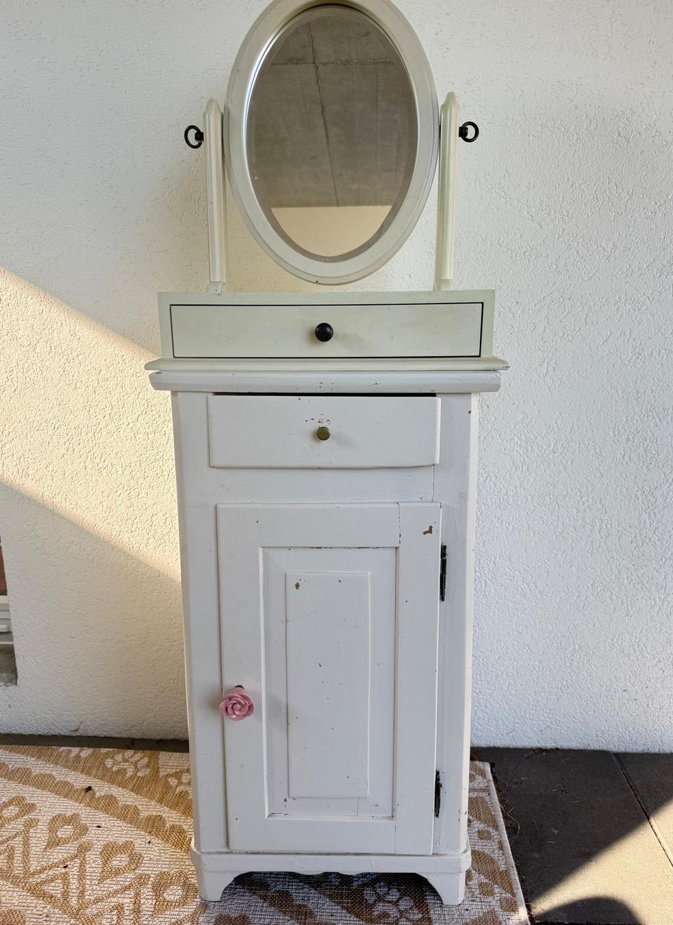 Commodes: Shabby Chic Möbel mit Spiegel – D'occasion à Grenchen par nero376