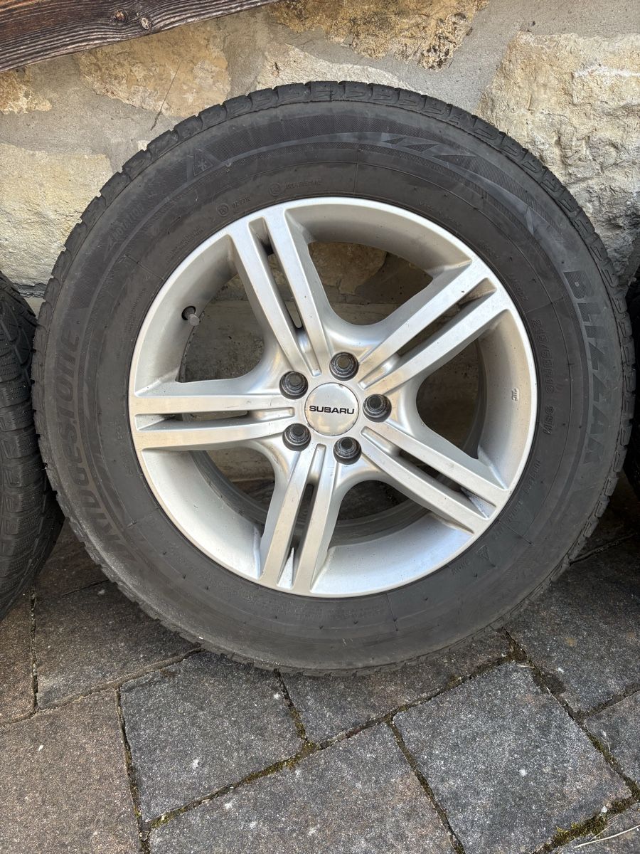 Pneumatici & Ruote complete: Winterräder Subaru Forester 16 Zoll – Usato da Hellikon venduto da lui_cgg2 4