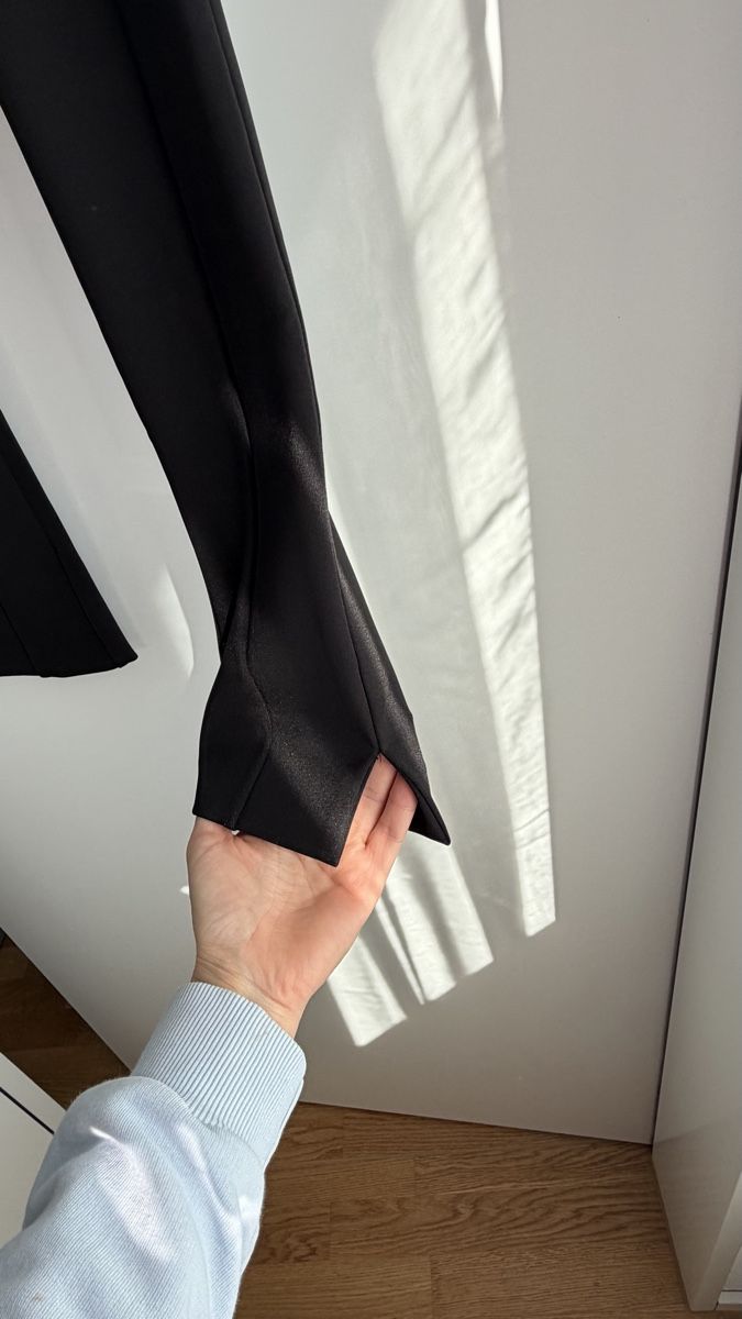 Zara Pantaloni: Zara Grosse S – Usato da Oberuzwil venduto da ale_xp2b 1