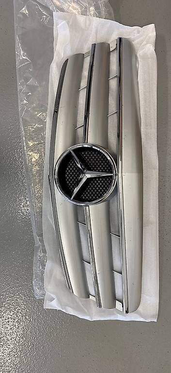 Alle Autoersatzteile: Kühlergrill Mercedes S Klasse – Gebraucht aus Zürich von but_2gsm
