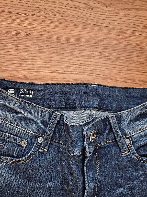 G-Star Jeans: Neue Jeans G-Star – Usato da Feusisberg venduto da cts_55rn