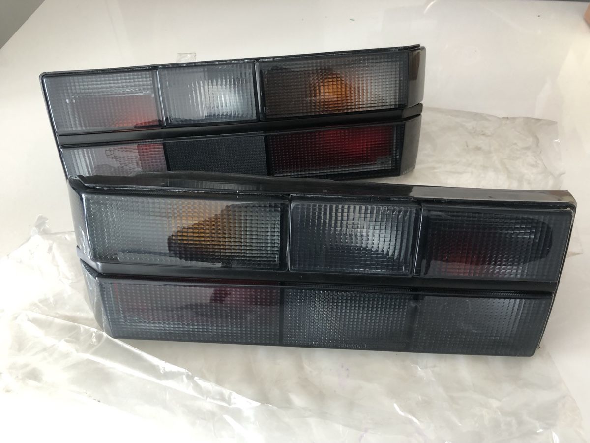 VW Alle Autoersatzteile: VW Golf 1 Schwarze Rückleuchten NEU – Neu und originalverpackt aus Gohl von YSysoiuz
