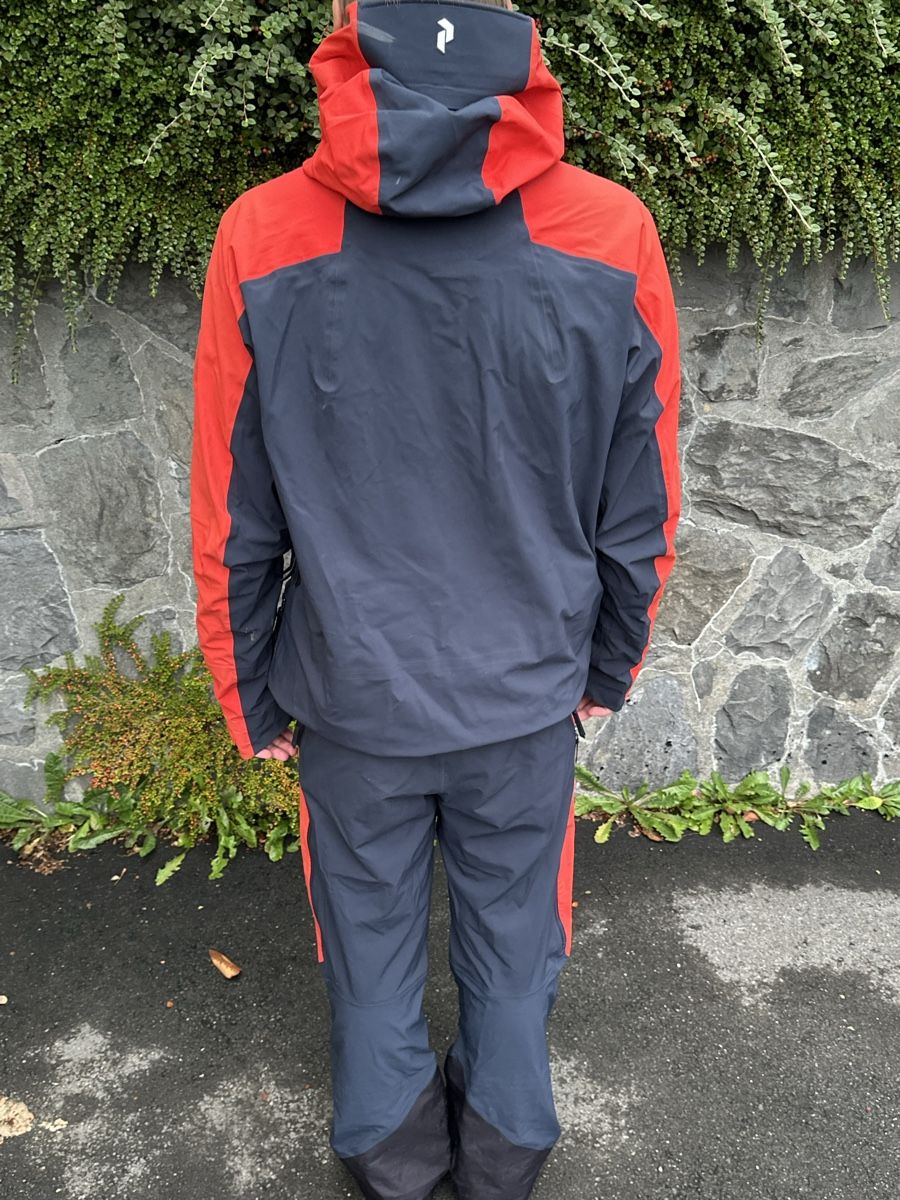 Peak Performance Completi, tute sportive e funzionali: Peak Performance – Jacke + Hose – Usato da Engelberg venduto da ida_rrm8 3