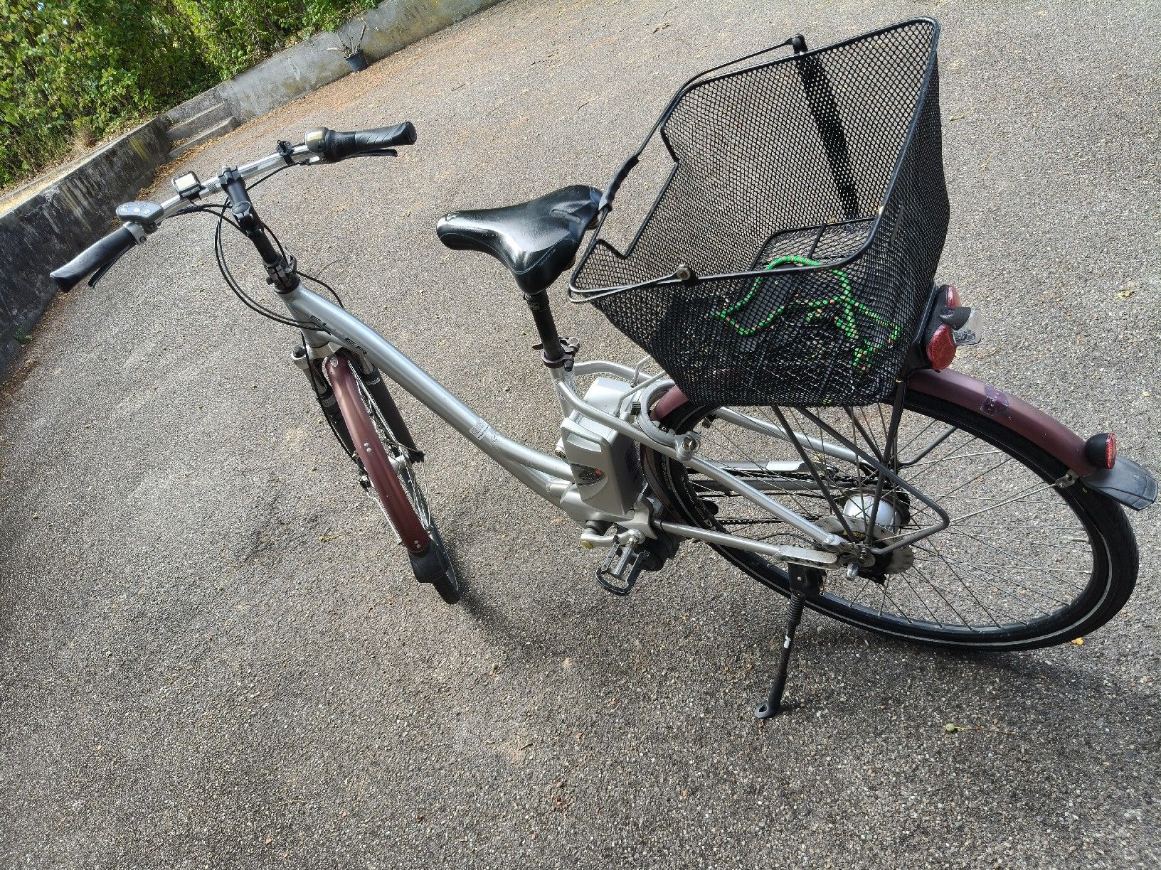 Flyer Biciclette: Flyer E-Bike Damen mit Ersatz Akku  – Usato da Basel venduto da set_5jlq 1