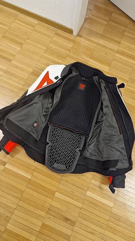 Jacken: Dainese Lederjacke  – Gebraucht aus Dielsdorf von Phil.f712 1