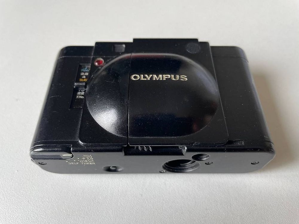 Olympus XA 3