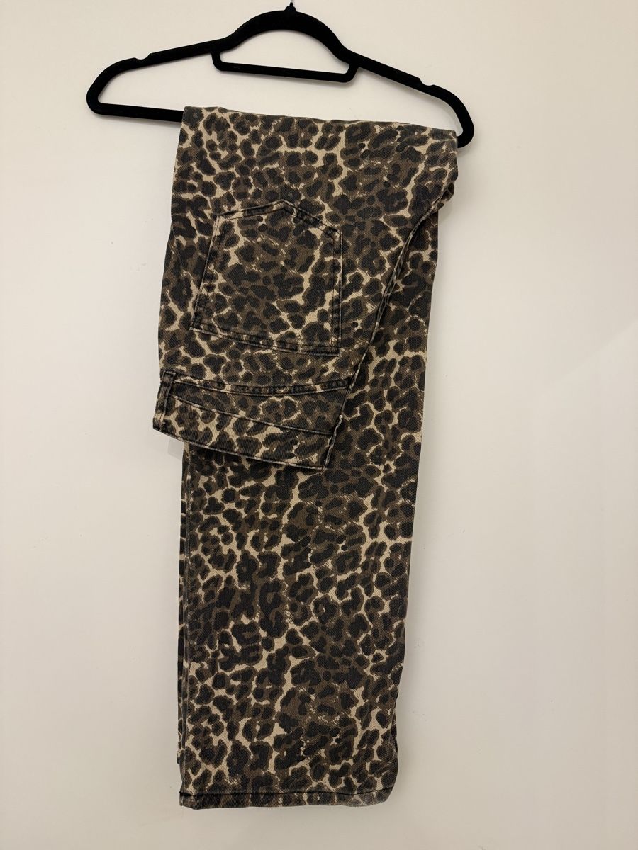 Hosen: Amisu Jeans Leopard Print Hose – Neu (gemäss Beschreibung) aus Zürich von mha_mx9n