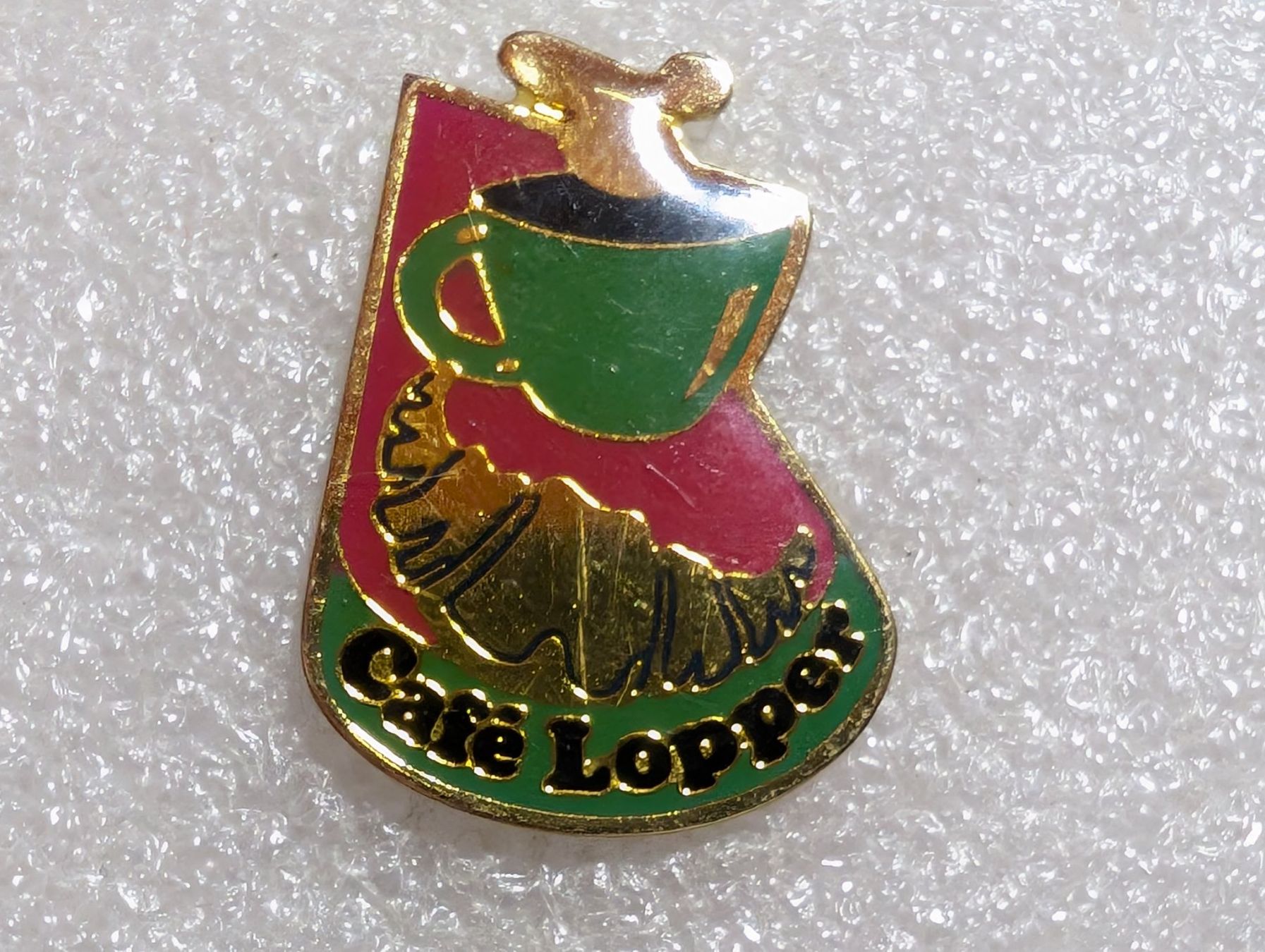 Plaketten & Abzeichen: Ansteckpin 298: Cafe Lopper – Gebraucht aus Oppligen von Pin-Fall-Shop