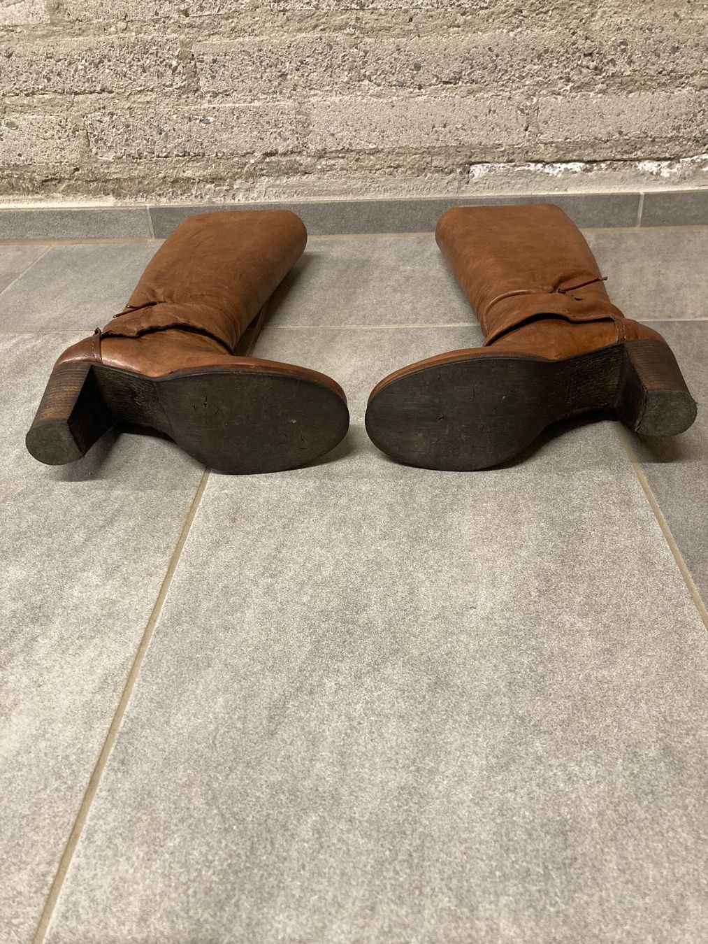Scarpe da donna: Stiefel – Usato da Rorschach venduto da Loonimuh 4