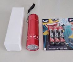 Helle Taschenlampe ++ NEU ++, inkl. Batterien