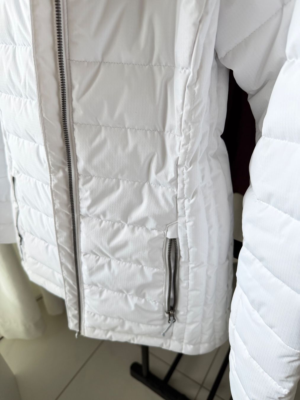 Columbia Jacken: Giacca da neve – Neu (gemäss Beschreibung) aus Dottikon von regina99 2