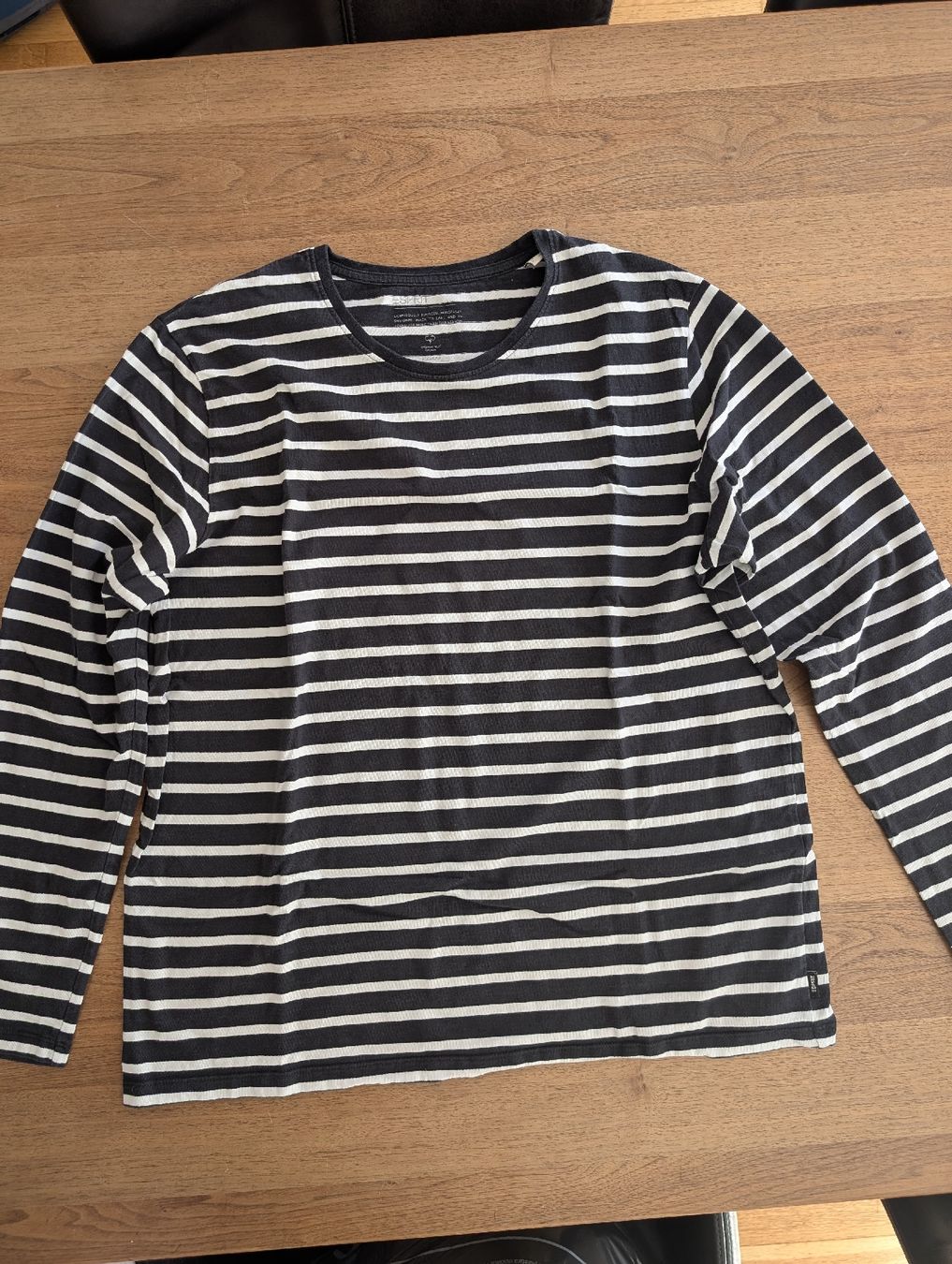 Esprit Maglioni & Felpe: Gestreiftes Langarmshirt, Grösse XL – Usato da Hägendorf venduto da 46Bruck
