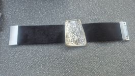 Bracciale similpelle nera con decorazione metallo