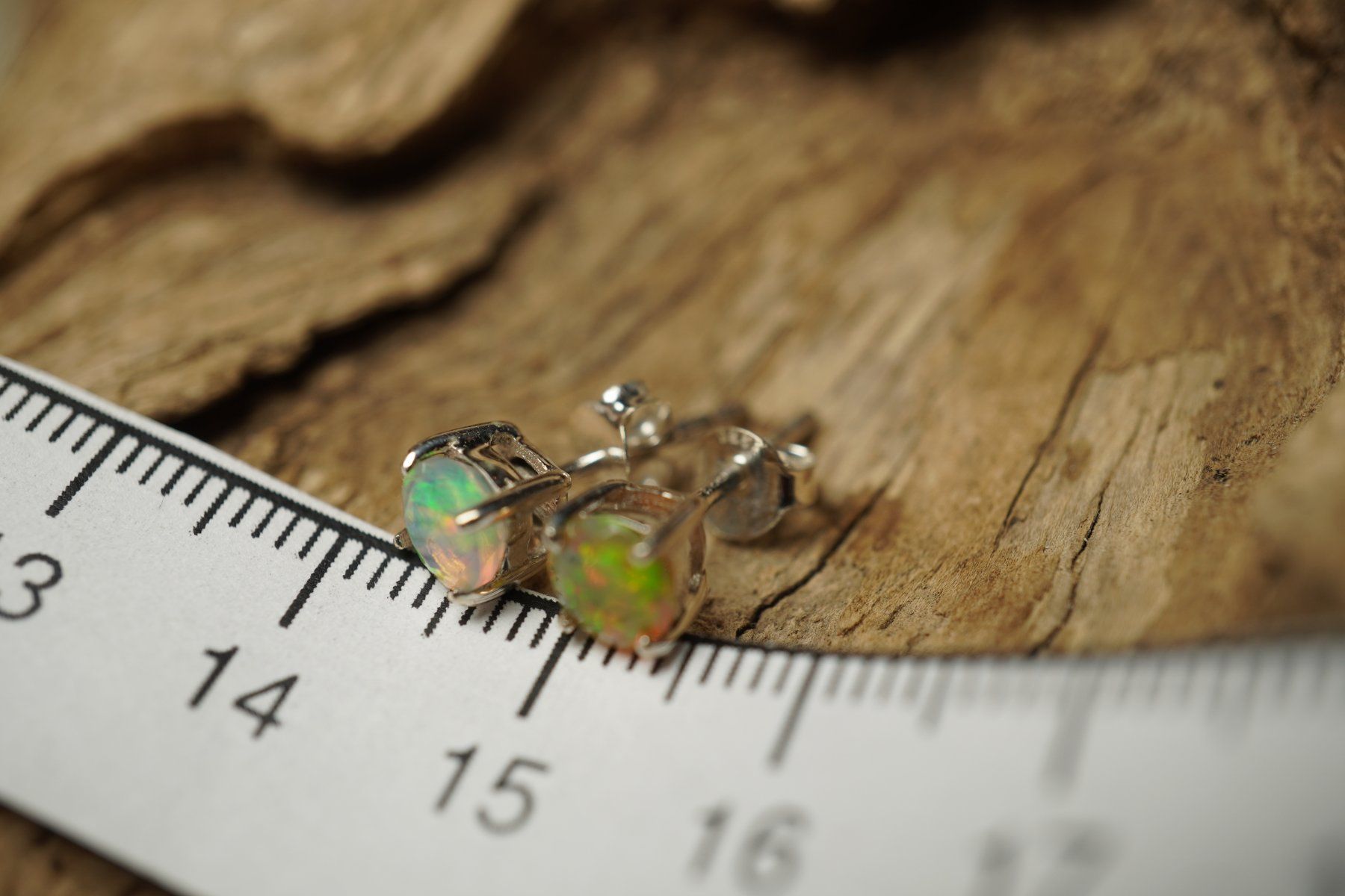 Ohrringe & -stecker: Opal   Rund Facettiert  5mm  Farbig  Ohrstecker   925 Silber – Neu und originalverpackt aus Balgach von top_silver 2