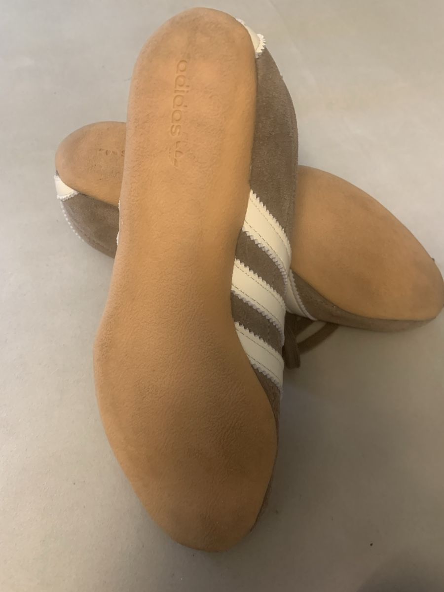 Adidas Chaussures femmes: Adidas Turnschuhe  – D'occasion à Bergdietikon par zor_856j 4
