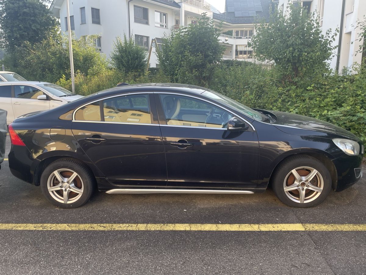Volvo Automobili: Volvo S60 – Usato da Hünenberg See venduto da jan_gj9z 1