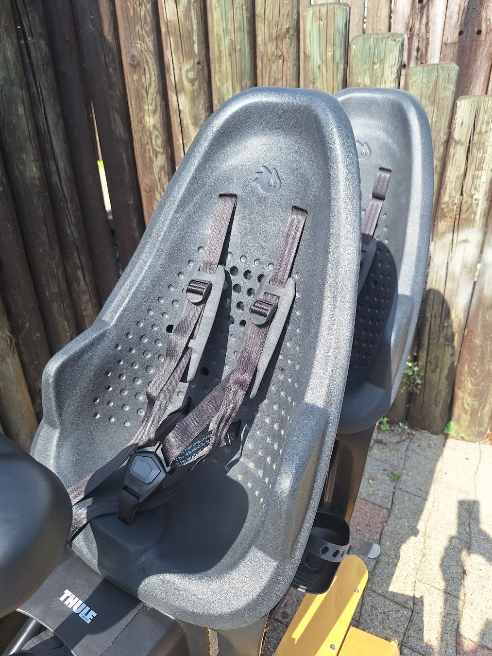 Velos: RadWagon 4 E-Lastenvelo inkl. 2 Thule Yepp Maxi + Caboose – Neu (gemäss Beschreibung) aus Gähwil von keb_qb65 3