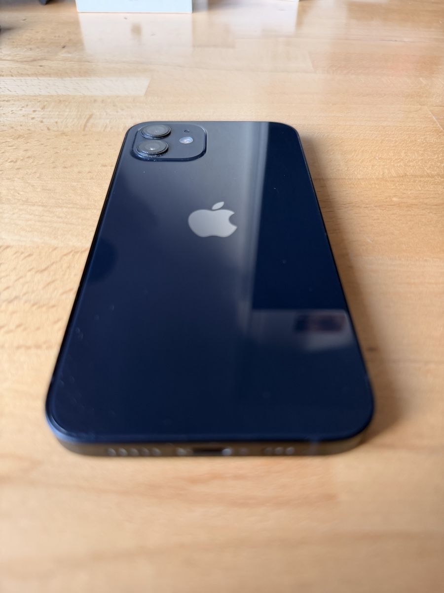 Apple Telefoni cellulari / Smartphones: iPhone 12 128GB Schwarz – Usato da Zürich venduto da toe_7gmv 5