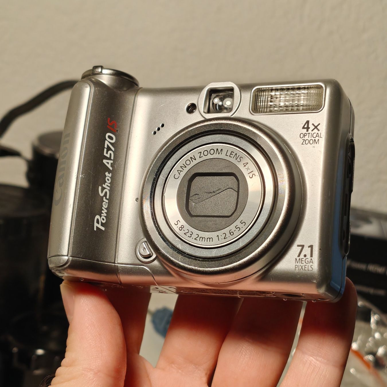 Canon Fotocamera: Defekt: Canon PowerShot A570 Kamera – Difettoso da Thörishaus venduto da vintagger