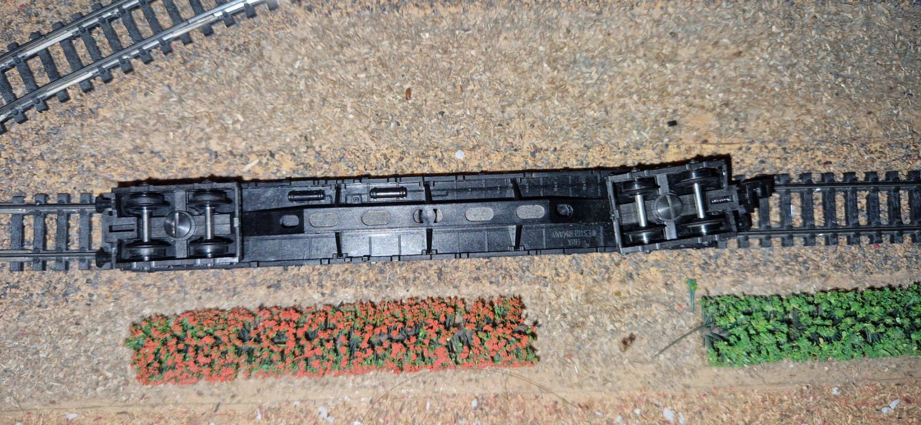 Trix Modellini di ferrovie: Minitrix Spur N Containertragwagen 4 achsig – Usato da Unterengstringen venduto da Kab81 6