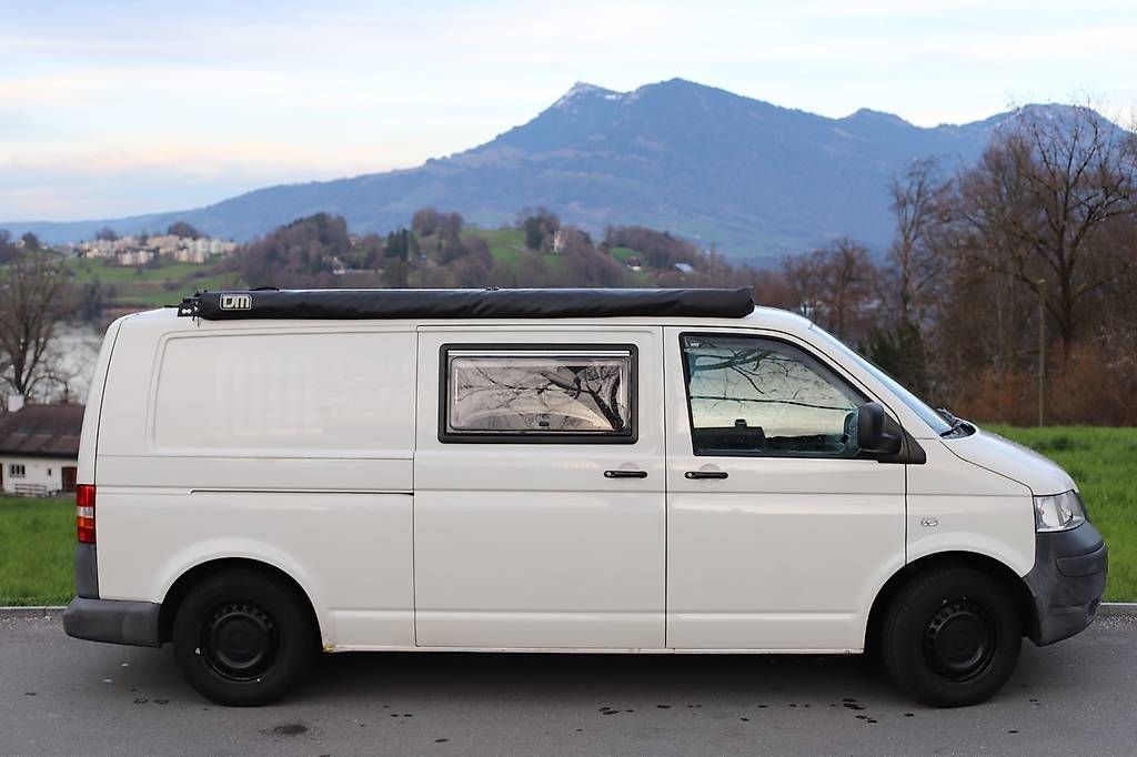 VW Veicoli da campeggio: VW T5 2.5 TDI Camper – Usato da Luzern venduto da jan_j96p