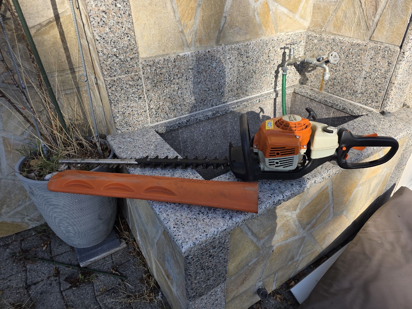 Stihl Toutes les machines: Heckenschere Stihl HS81R  – D'occasion à Tagelswangen par Axel_36