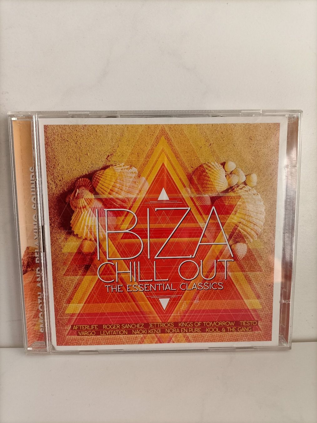 CDs: 2 CD Ibiza Chill Out The Essential Classics Smooth and Relax – Gebraucht aus crans montana von AB3963