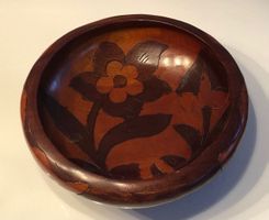 Braune Holz-Schale (Durchmesser=31cm)