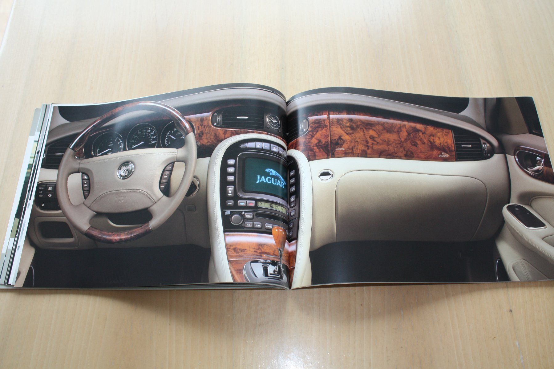 Jaguar Documents: Jaguar XJ CH Prospekt 7/2003 – D'occasion à Wikon par erwin400 8