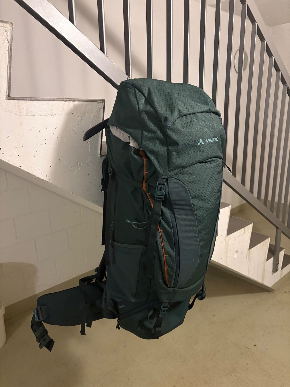 Vaude Zaini: VAUDE AVOX 75+10 Trekkingrucksack – Usato da Studen BE venduto da Wabi25 4