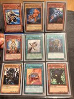 Lot de cartes Yu-Gi-Oh , état occasion.