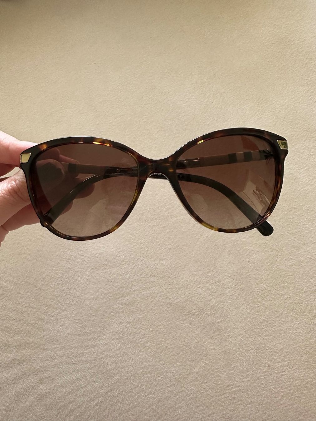 Burberry Occhiali & Lenti: Burberry Sonnenbrille – Usato da Horgen venduto da hubbabubba_101 5