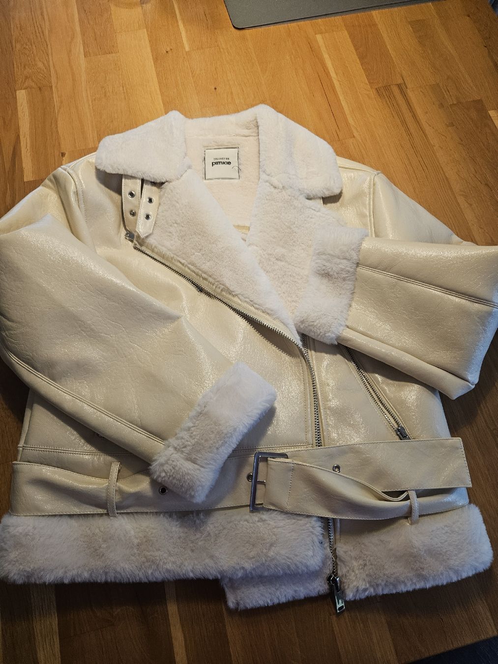 Pimkie Giacche: Bikerjacke weiss Gr. M – Nuovo (secondo la descrizione) da Dietlikon venduto da Sandlex