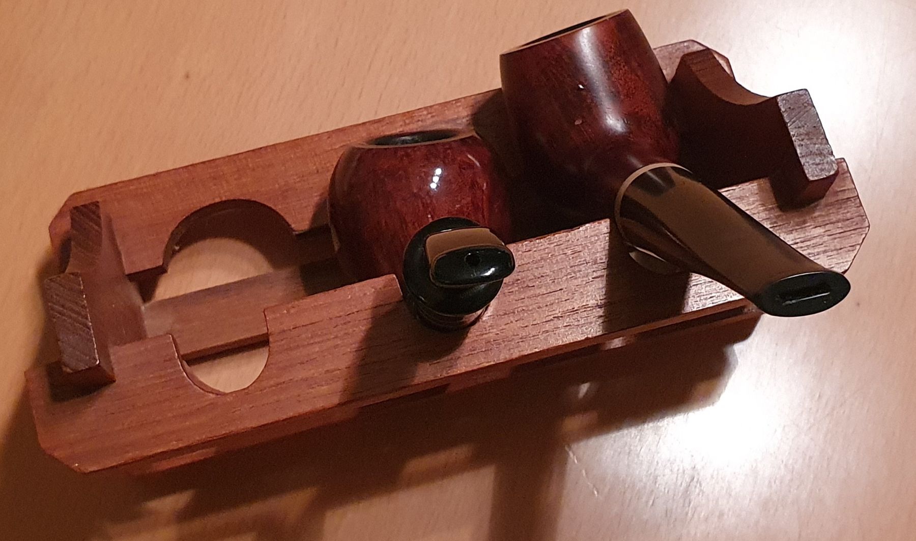 Pipe & Accessori: Pfeiffenständer mit 2 edlen Pfeifen – Usato da Kreuzlingen venduto da Rschweiz1 1