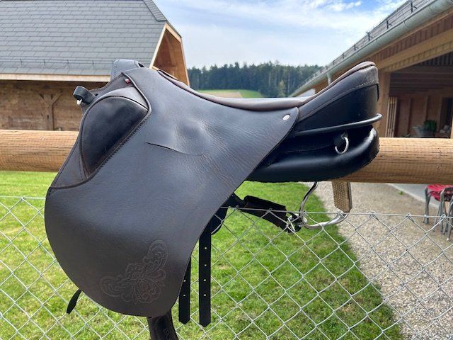 Selles, accessoires: Ghost  Sattel / Baumlos - sehr stabil – D'occasion à Obersteckholz par Tweety88 3