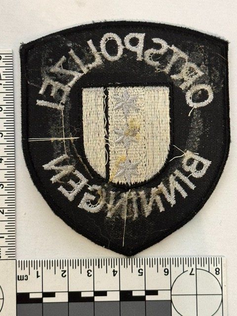 Placchette & Badge: 1 Polizei Abzeichen Ortspolizei Binningen/BL – Nuovo (secondo la descrizione) da Zürich venduto da Policepatch 1