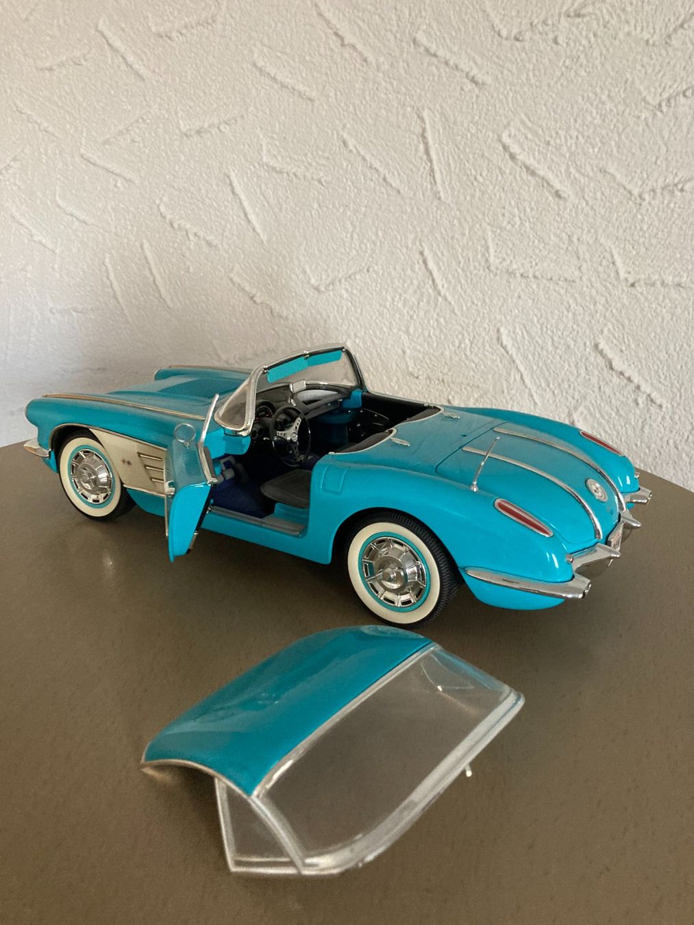 Solido Modellini d'auto: Chevrolet Corvette 1:12 – Nuovo (secondo la descrizione) da Bichelsee venduto da meikle 3