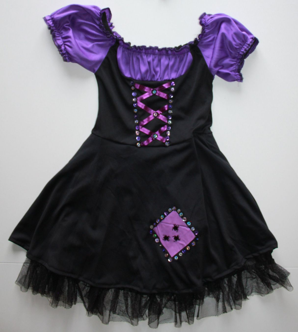 Costumi: Costume sorcière / Hexe t. 2 - 3 ans – Usato da Peseux venduto da CoolShoping 1