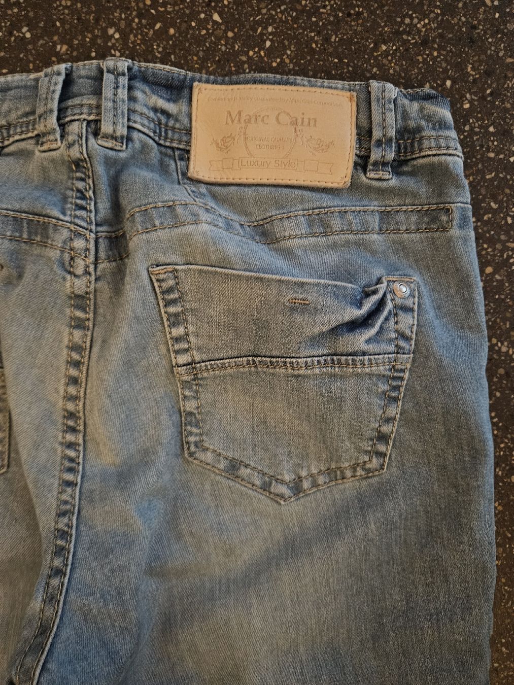 Marc Cain Jeans: Marc Cain Jeans hellblau N 2 – Gebraucht aus Anwil von tamoos 4