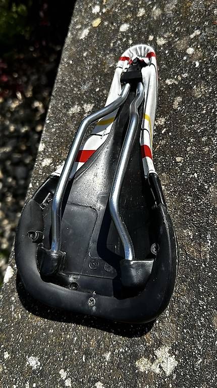 Pezzi di ricambio: Selle de vélo – Usato da La Sarraz venduto da Mr.Pink70 1