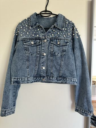 Jeansjacke mit Perle